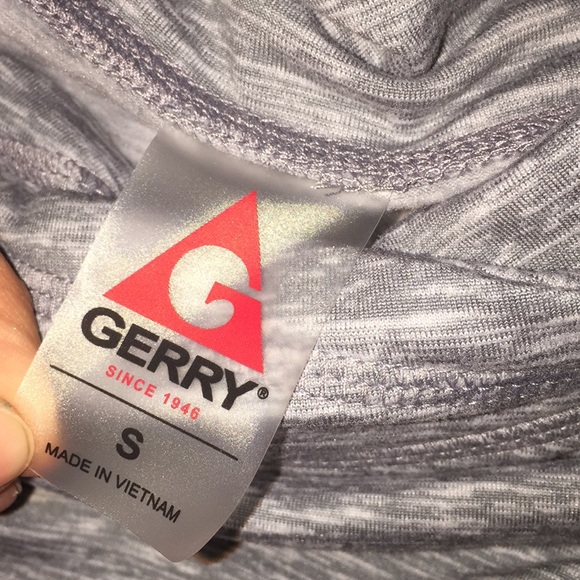 Light Grey pullover 🖤 - Picture 4 of 4